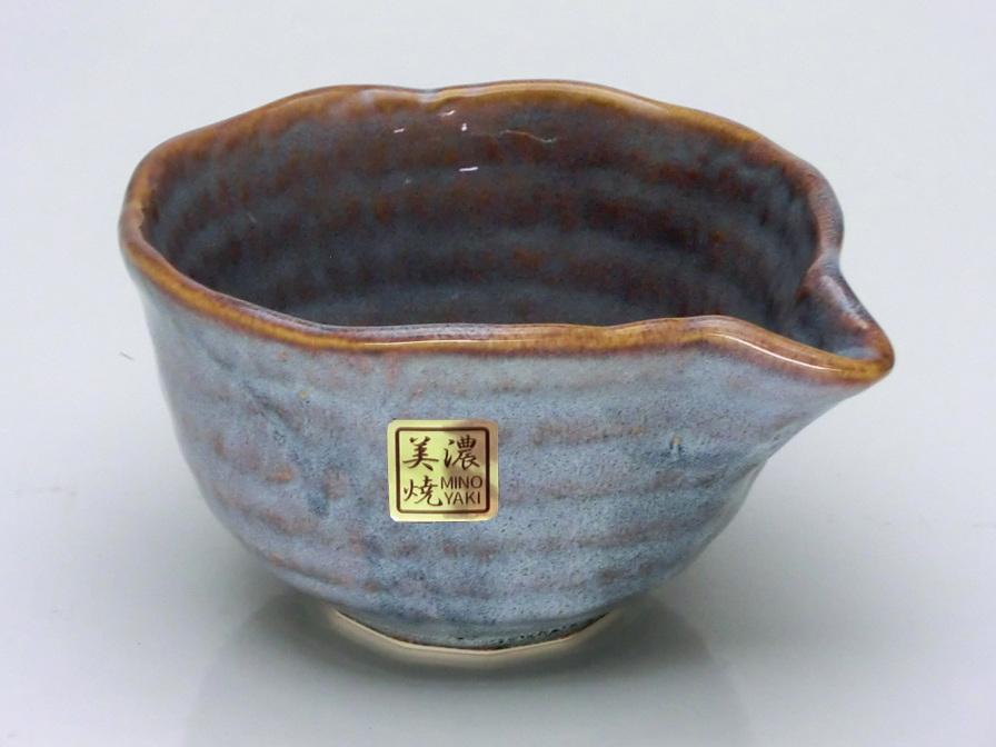 片口抹茶碗　青紫